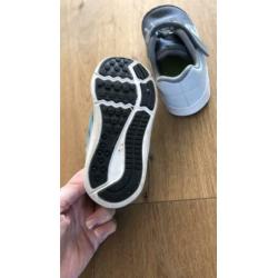 Nike schoenen mt 25 Zgan