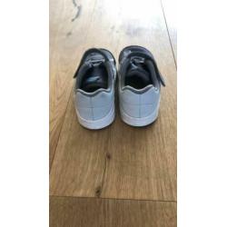 Nike schoenen mt 25 Zgan