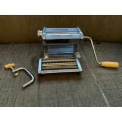 Pasta maker