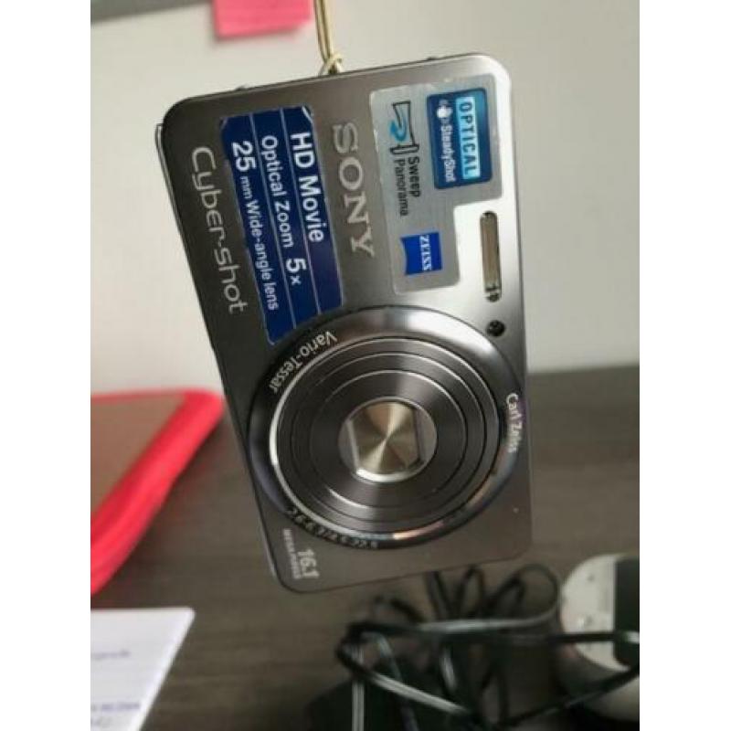 Sony cyber-shot camera