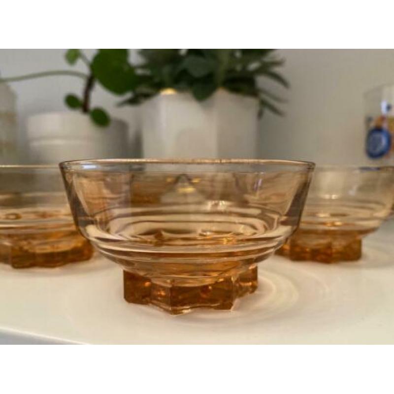 Roze gekleurd glas schaal schaaltje 5 stuks vintage