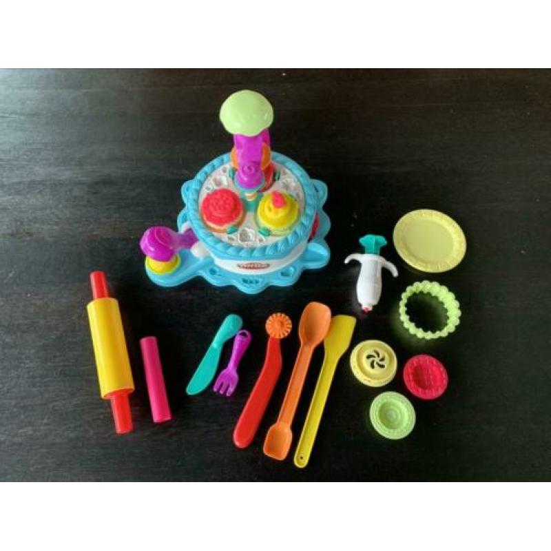 Play-doh dierenkapsalon en taartmachine