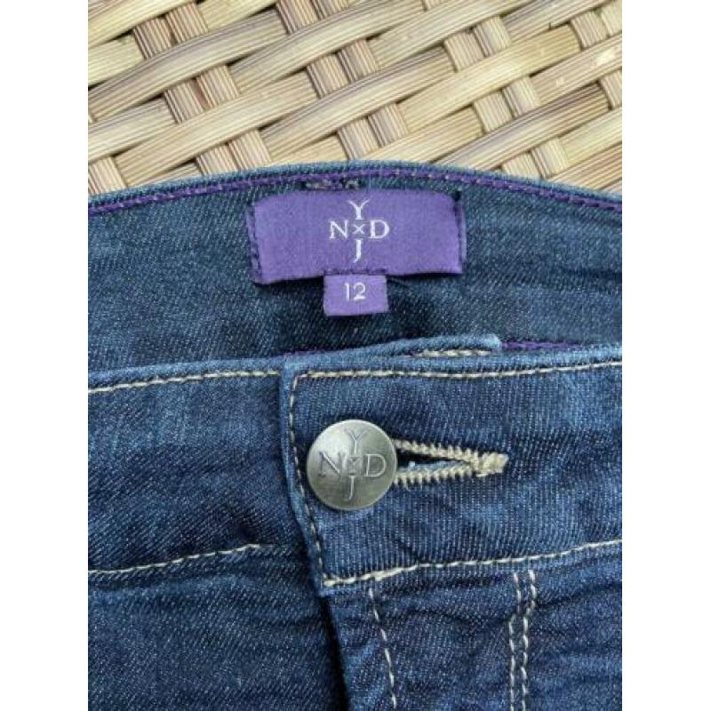 NYDJ spijkerbroek jeans maat 12 = 42/44 Sheri Slim ZGAN