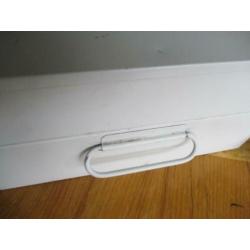 metalen verbandtrommel