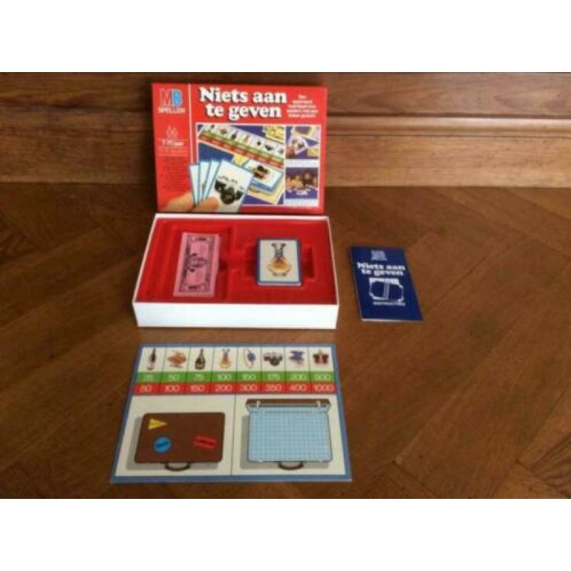 Niets om aan te geven! Vintage kaartspel van MB.