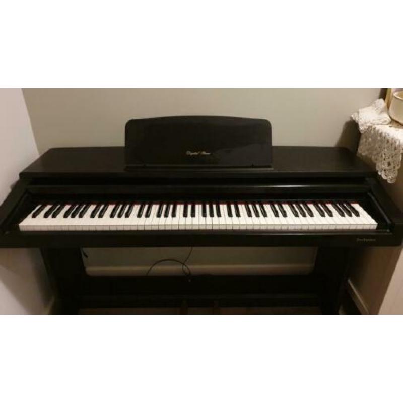 Elektrische Piano Technics met gewogen toetsen.