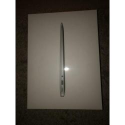 MacBook Air 13 Inch 2017 MQD32N/A (Geseald)