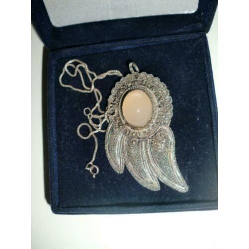 Zilveren oude Indonesische royale kettinghanger hanger