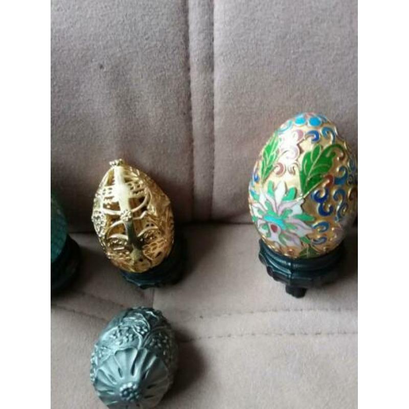 Mooie Chinese cloisonne eieren