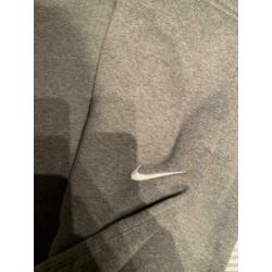 Nieuwe joggingbroek Nike maat M