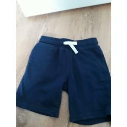 2 korte broeken draagmaat 110 name it en h&m