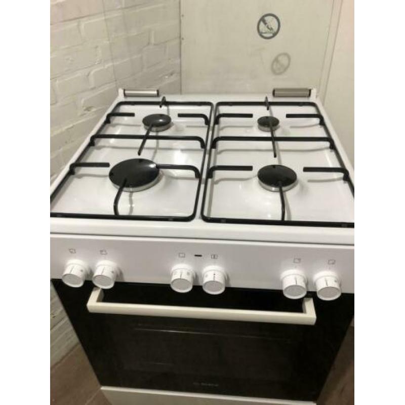 Bosch gasfornuis met 3D oven grill hete lucht in nette staat