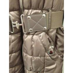 Gewatteerde winter jas H&M XS taupe/bruin Gesp, Capuchon/mut