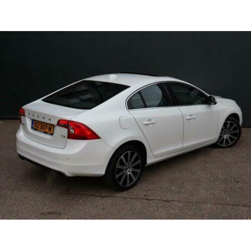 Volvo S60 T5 245PK Automaat / Summum / Intellisafe / Sportst