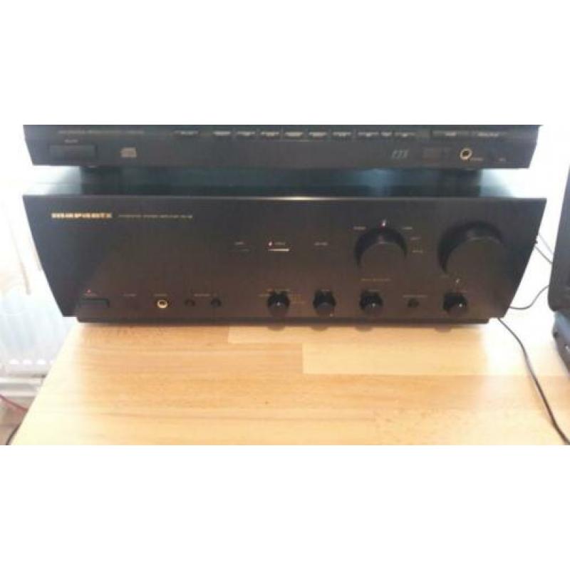 Krachtige Marantz PM68 versterker