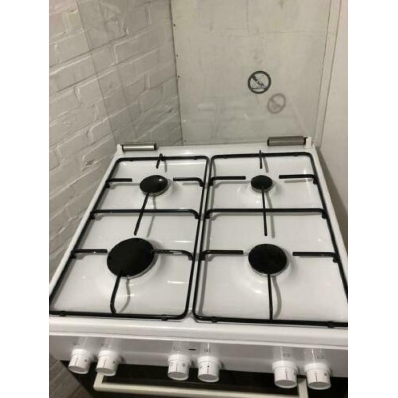 Bosch gasfornuis met 3D oven grill hete lucht in nette staat