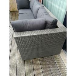 Zgan lounge bank met fijne kussens
