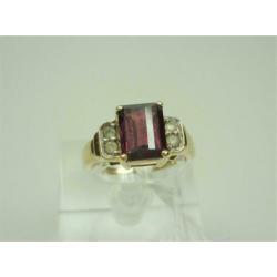 Ring goud granaat en edelstenen / Z6251