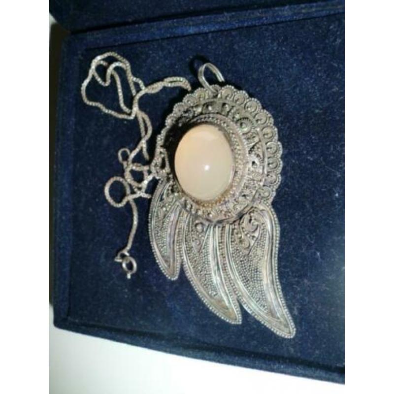 Zilveren oude Indonesische royale kettinghanger hanger