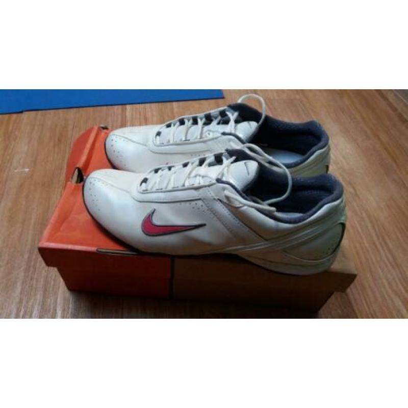 Nike Air maat 41 in nette staat.