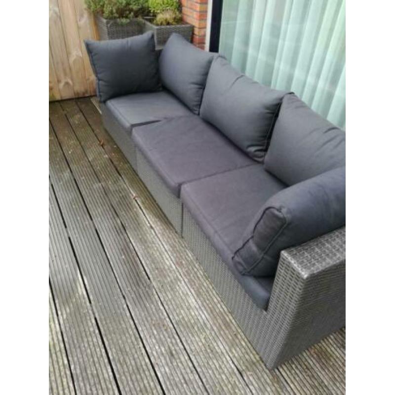 Zgan lounge bank met fijne kussens