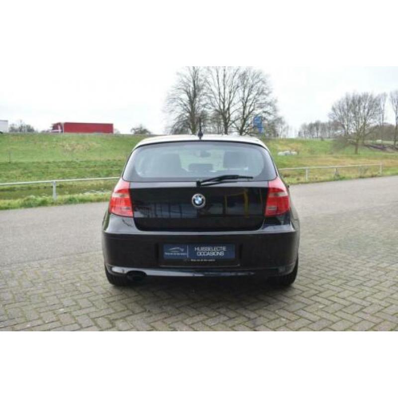 BMW 1-serie 118i BLACK EDITION 1e EIGENAAR AIRCO
