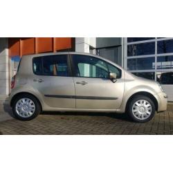 Renault MODUS 1.6-16V DYNAMIQUE