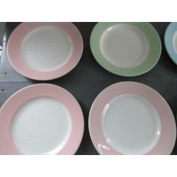 Antieke Boch La Louvière diner borden 8 x met pastel rand