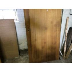 7x eiken opdekdeuren 200 x 82,50 de prijs is 75 euro voor al