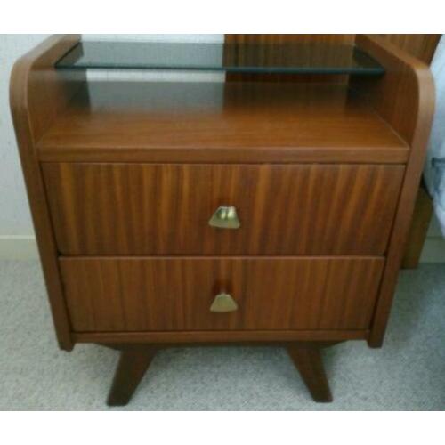 Lief vintage houten nachtkastje jaren 60