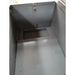Te koop Bagagewagentje met nieuwe draag beugels 110L 80B 53D