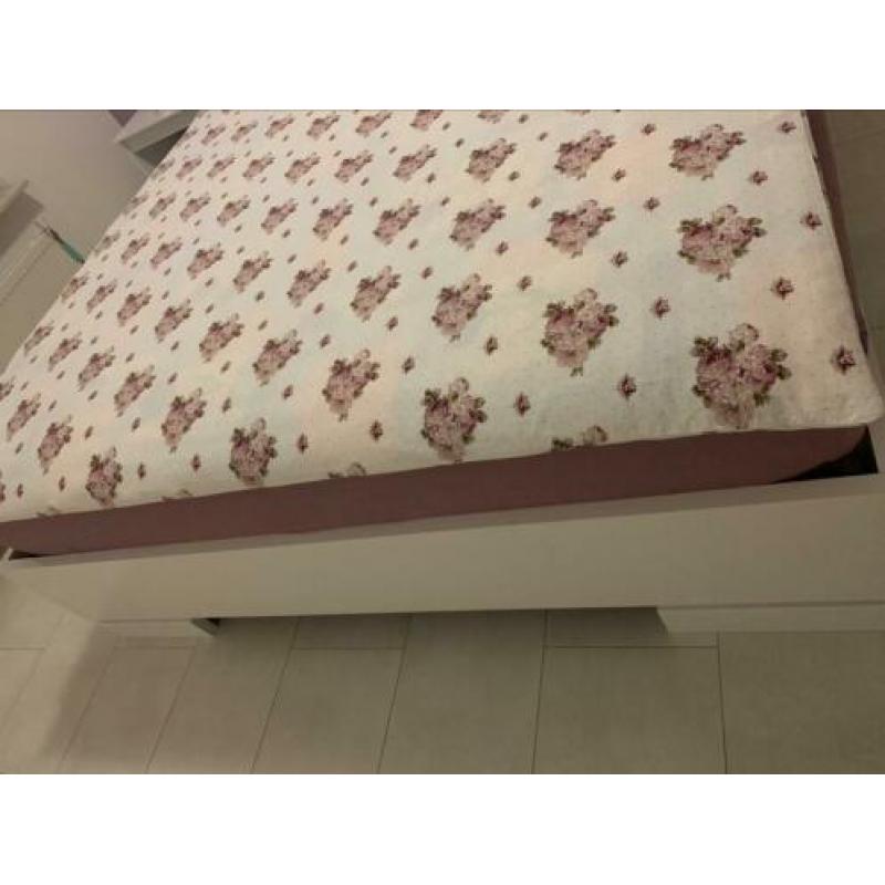 Tweeperson bed