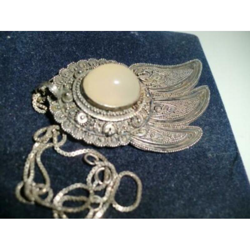 Zilveren oude Indonesische royale kettinghanger hanger