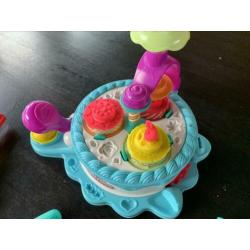 Play-doh dierenkapsalon en taartmachine