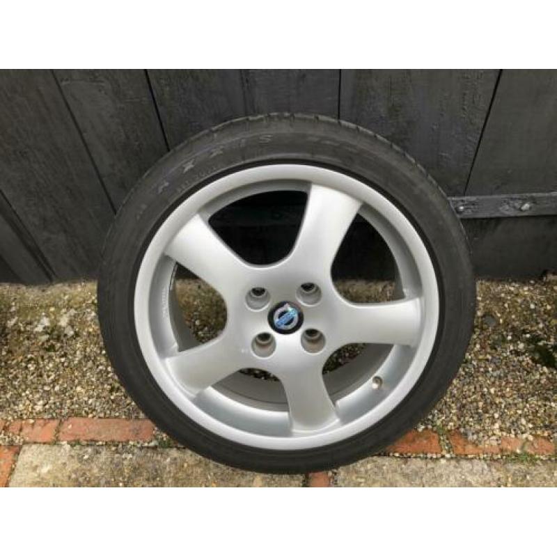 17 inch Borbet lichtmetalen velgen 4x114.3 Volvo V40/S40