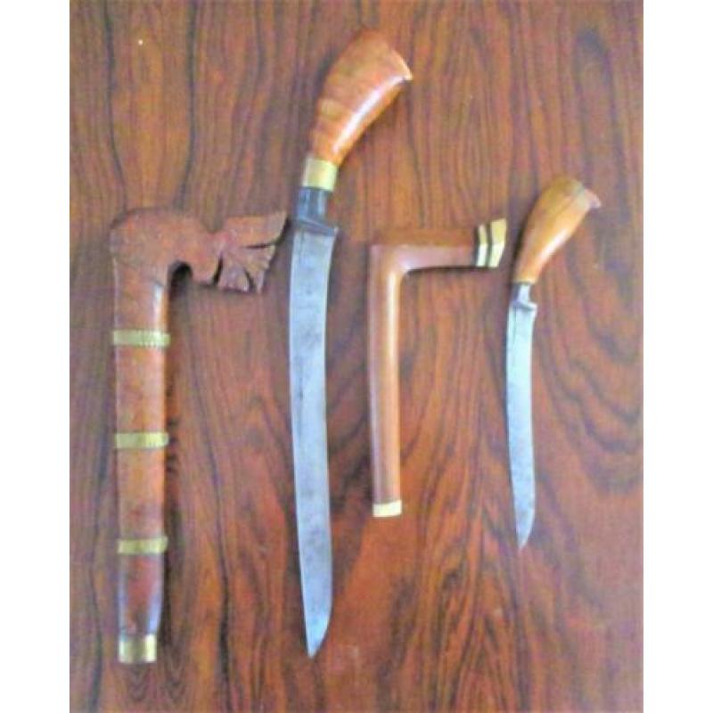 Antieke wapens uit Indonesië //kris / keris
