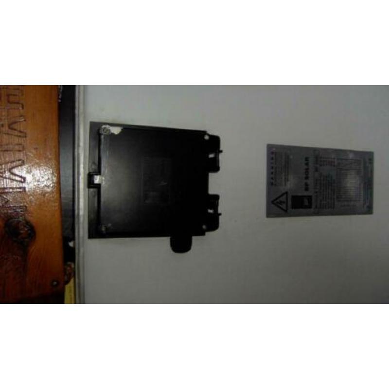 zonnepaneel 12 volt afm 120 cm x52 cm x 4cm