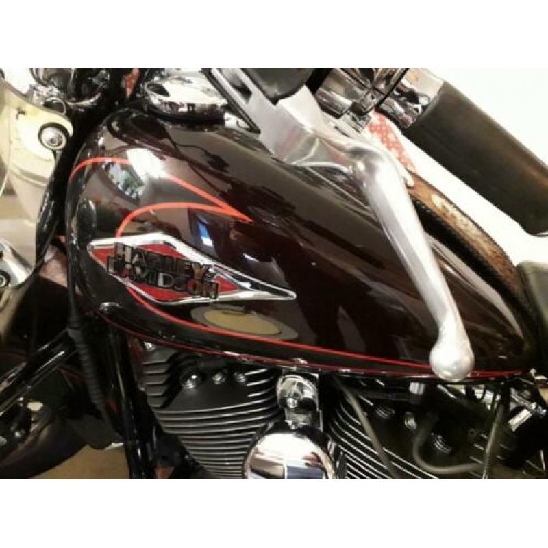 HARLEY DAVIDSON FLSTC Heritage Classic