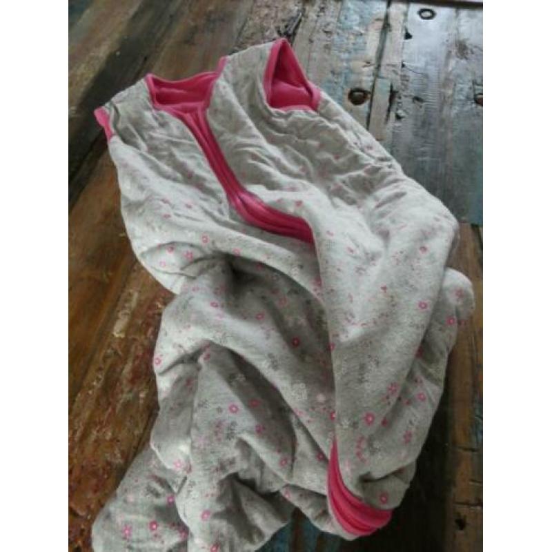 2 Winterslaapzakken (meisje) 90 cm. (Prenatal)