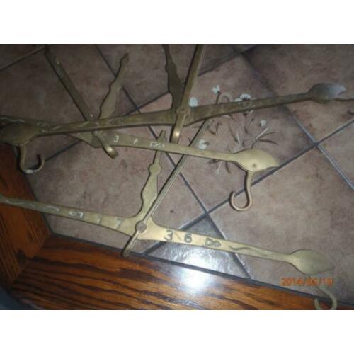3 Oude Kopere Hangers