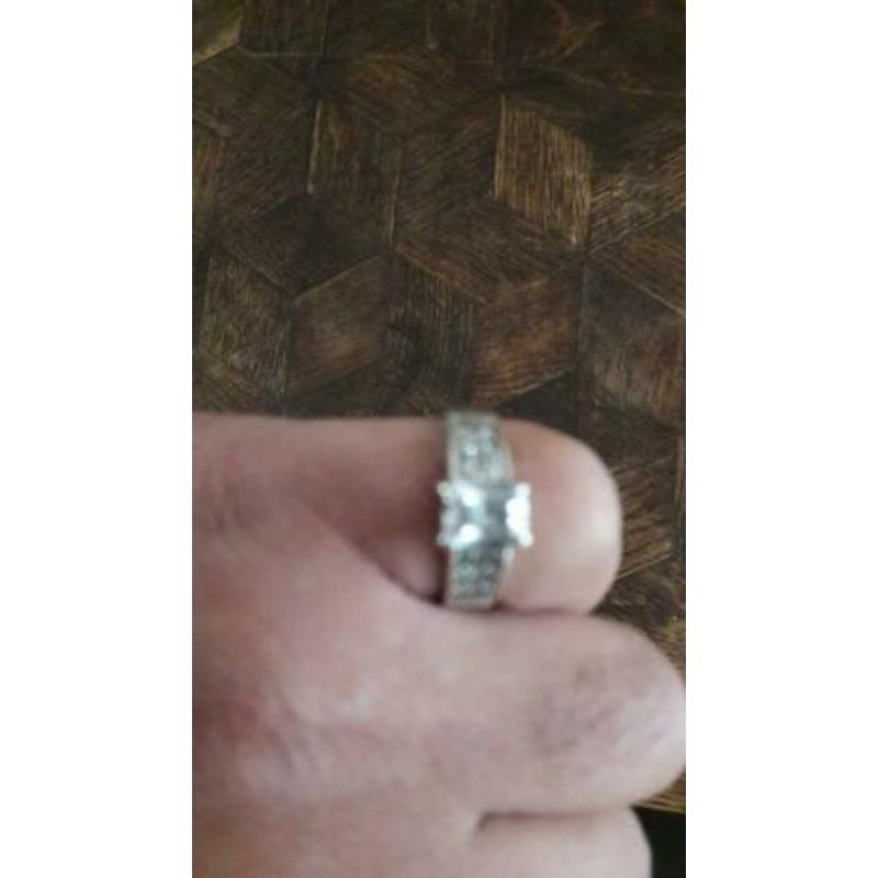 Mooi zilveren ring