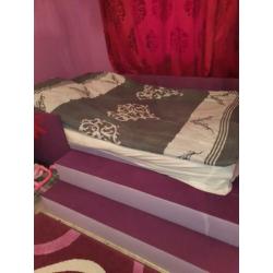 1 of 2 persoon bed.120×200
