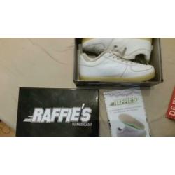 Schoenen met lichtjes Raffie's.