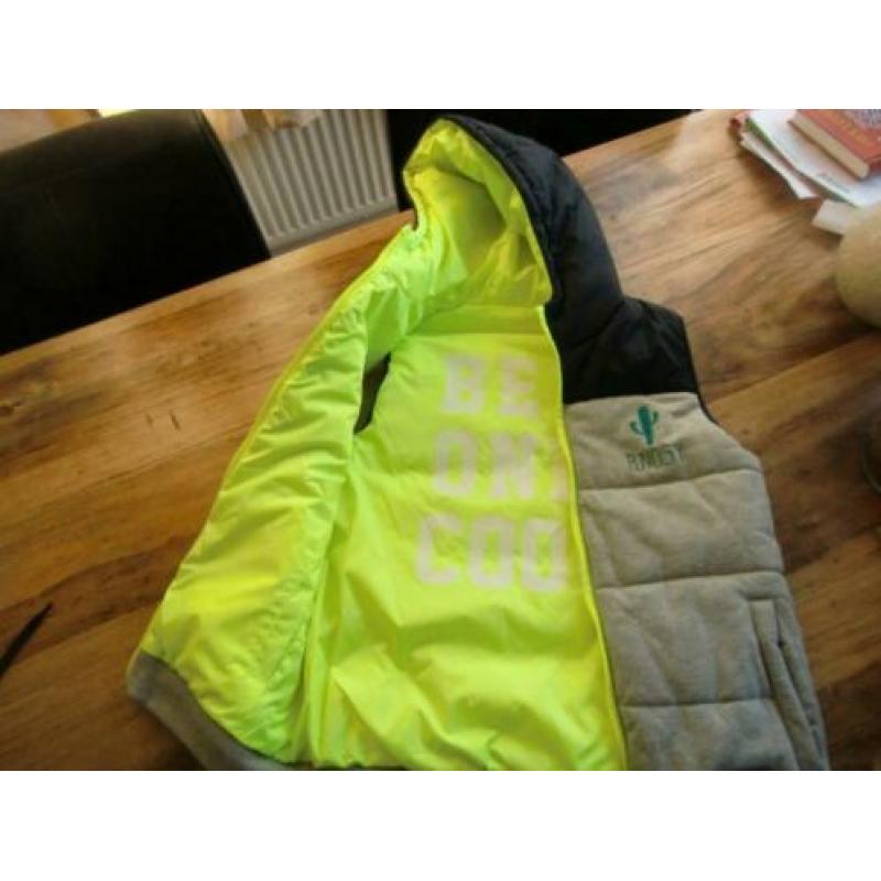 Nieuwe bodywarmer maat 158/164 B-Nosy