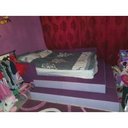 1 of 2 persoon bed.120×200