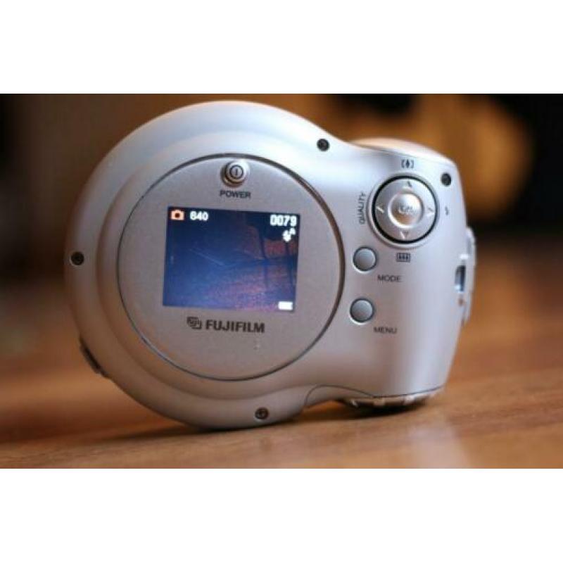 Fujifilm Q1 camera