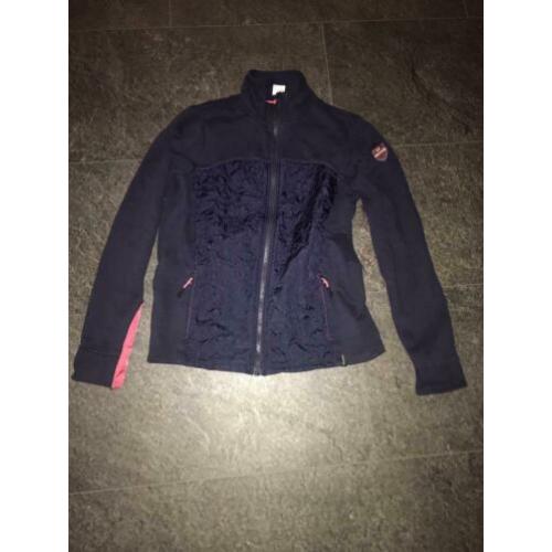 Paardrijkleding en cap maat 55