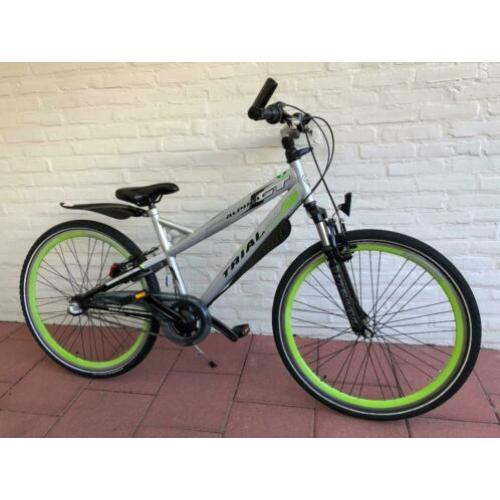 5 stuks 26 inch MERKFIETSEN met 3 versnellingen KIJK SNEL