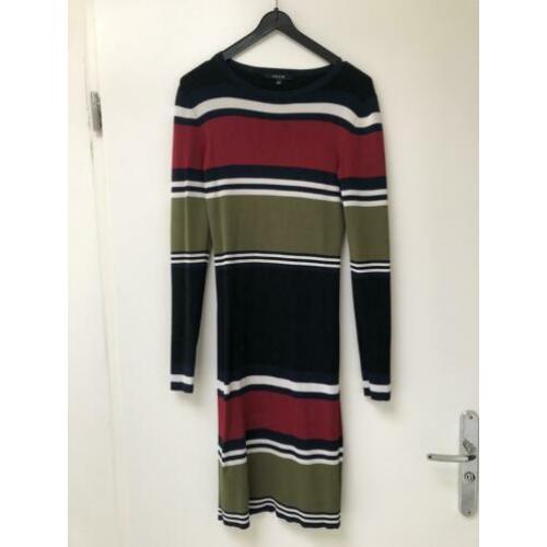 Nikkie kleding maat 34