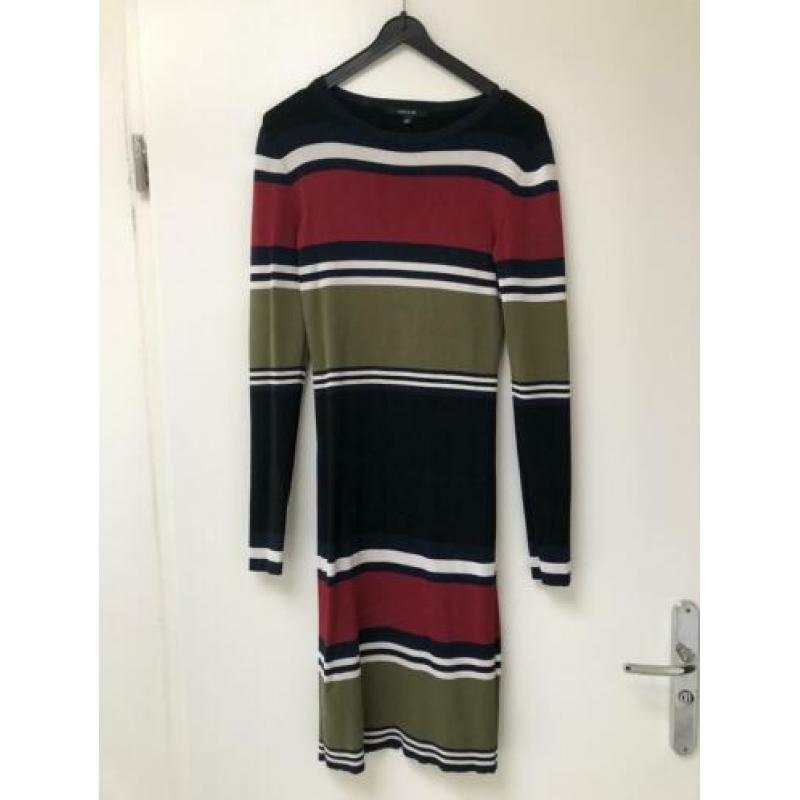 Nikkie kleding maat 34